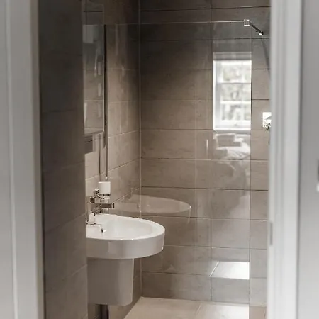 Plum And Partridge Husthwaite فندق