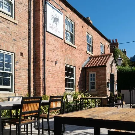 Plum And Partridge Husthwaite فندق يورك