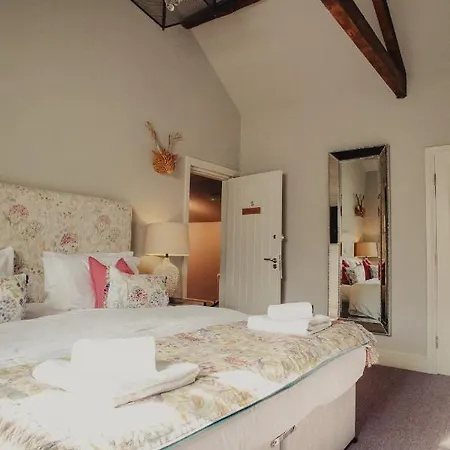 Plum And Partridge Husthwaite فندق يورك