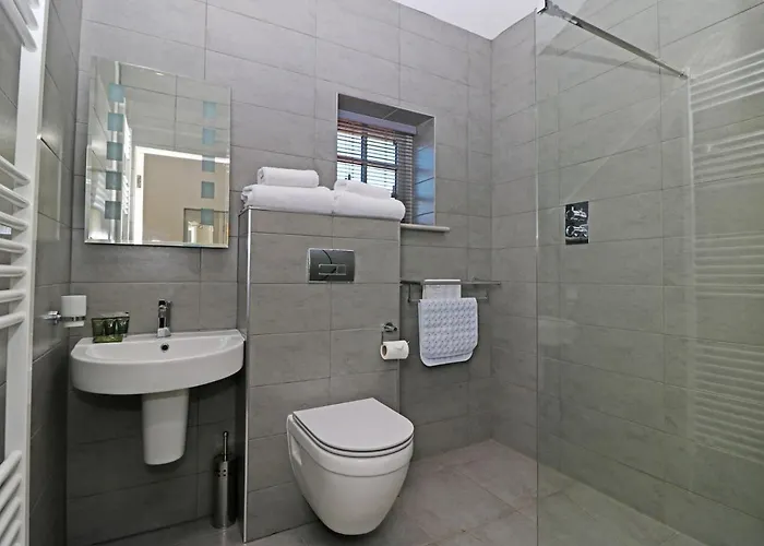 Plum&partridge Husthwaite Hotel 4*