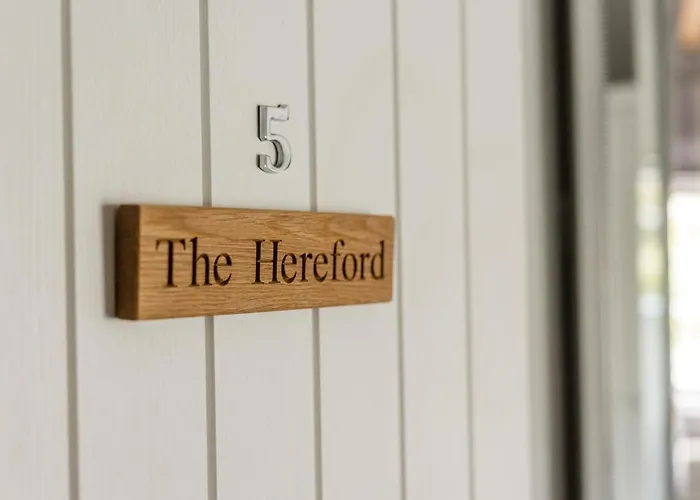 Plum&partridge Husthwaite 4*